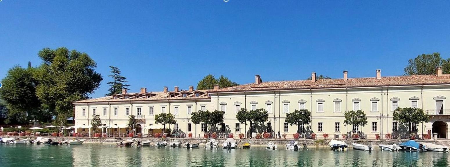 Time To Relax - La Terrazza Sul Lago Peschiera del Garda Exterior foto